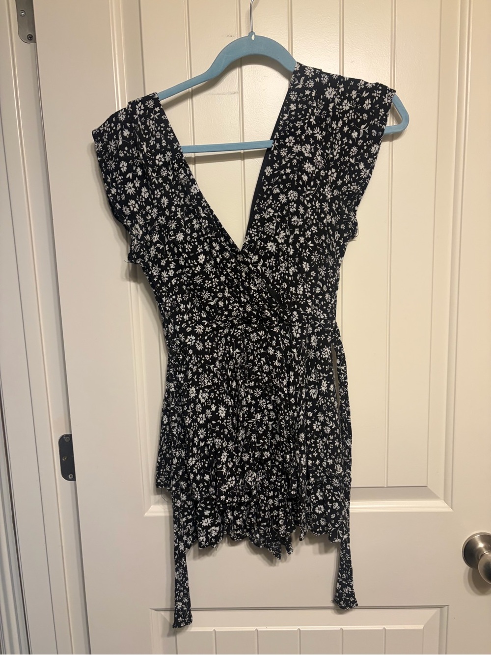 Altar'd State Black & White Floral Wrap Crop Top
